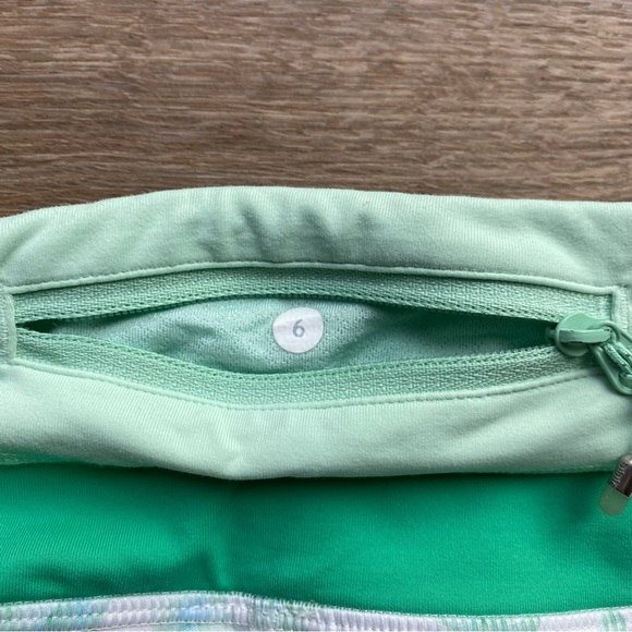 Lululemon Groovy Shorts White / Sea Green / Mint Shorts - 6 - Picture 3 of 8